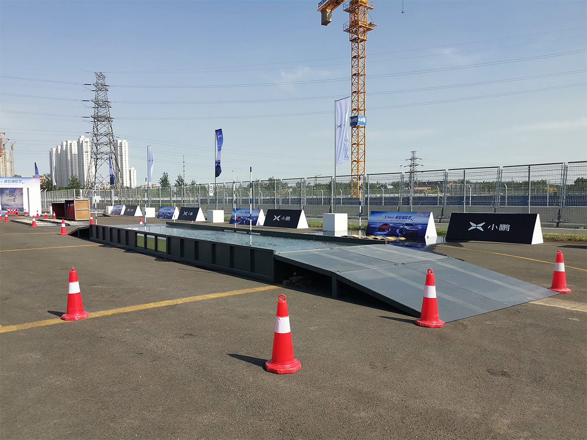 涉水路汽车试驾道具suv越野试驾教具