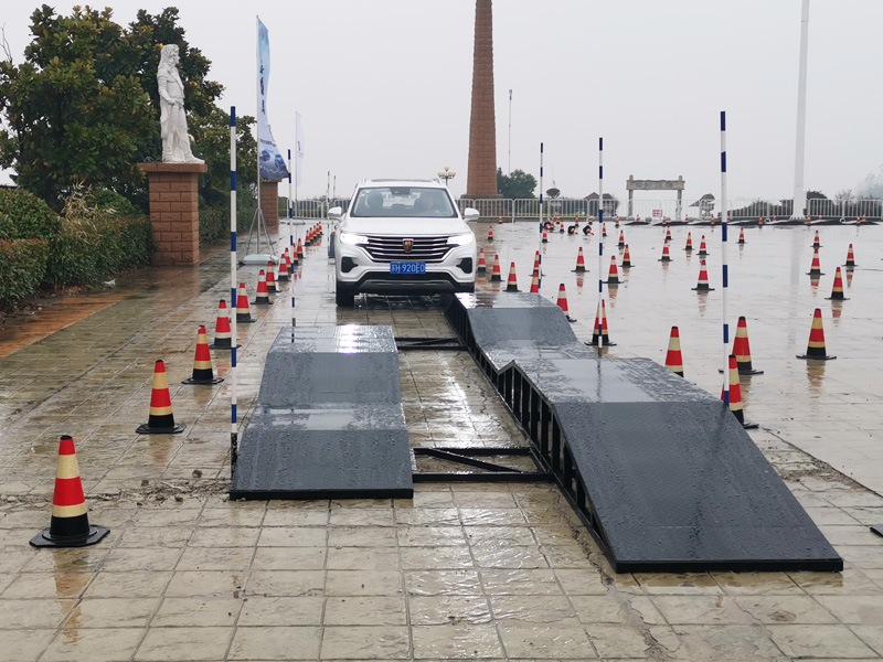 汽车试驾道具